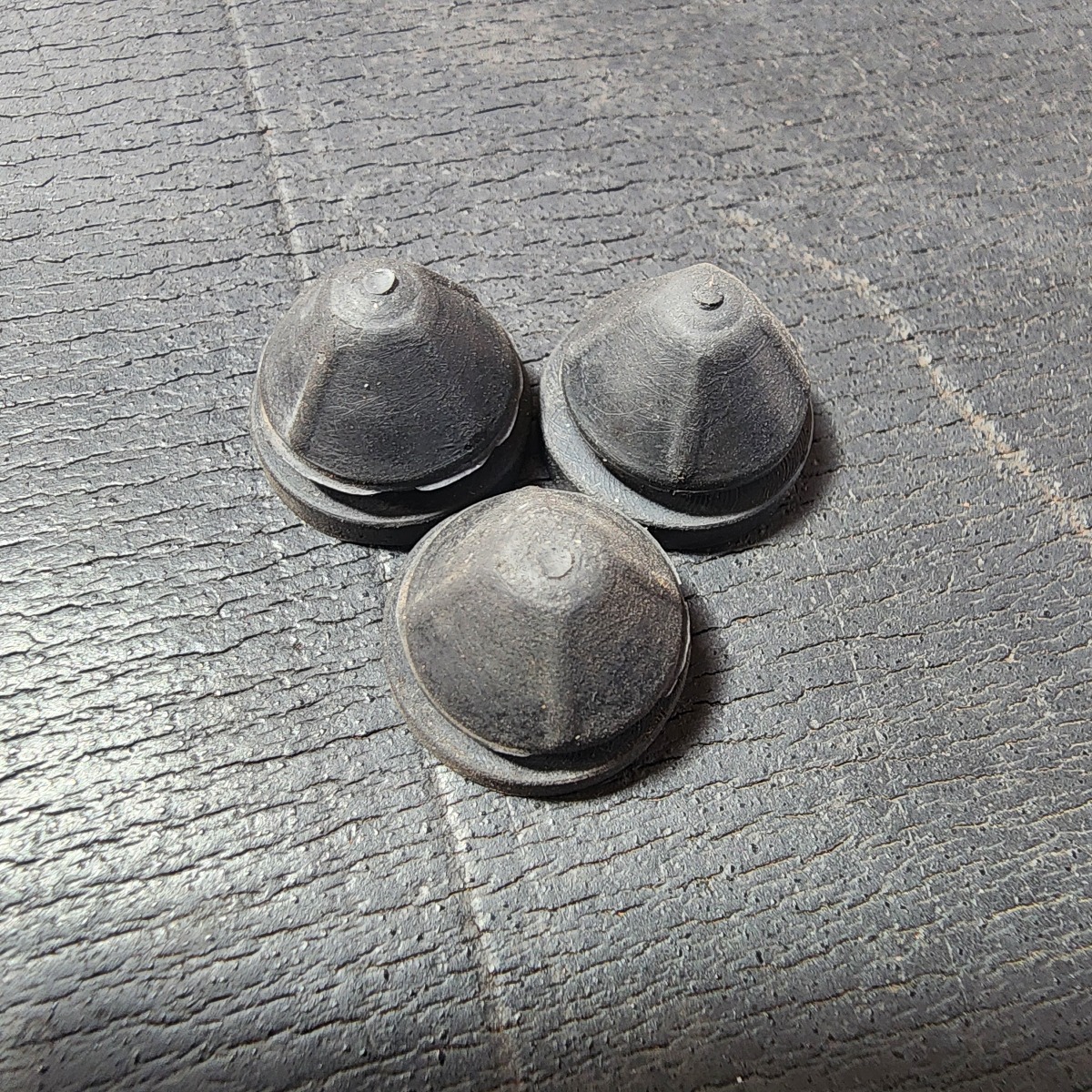 VW/AUDI AIR CLEANER GROMMET X3