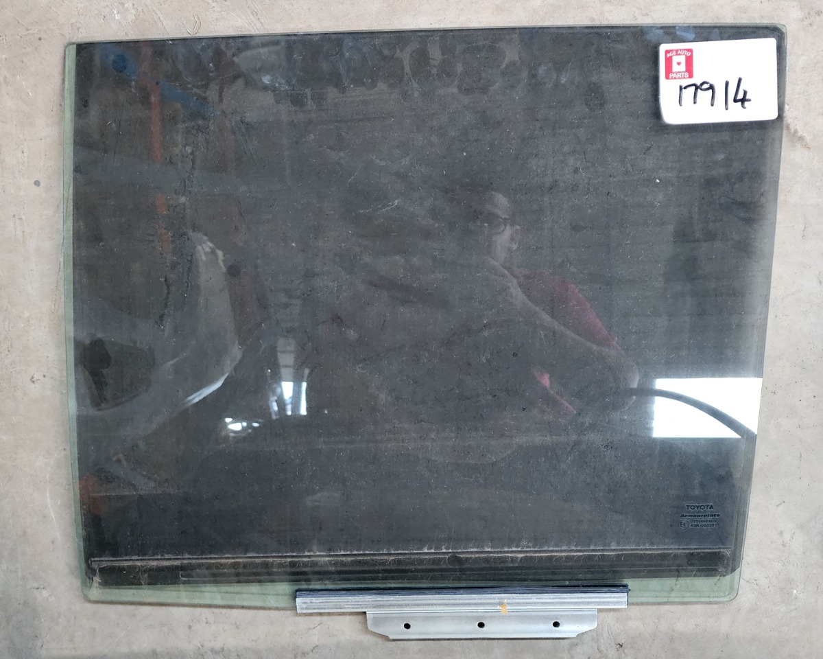 HILUX GD LEFT REAR DOOR GLASS