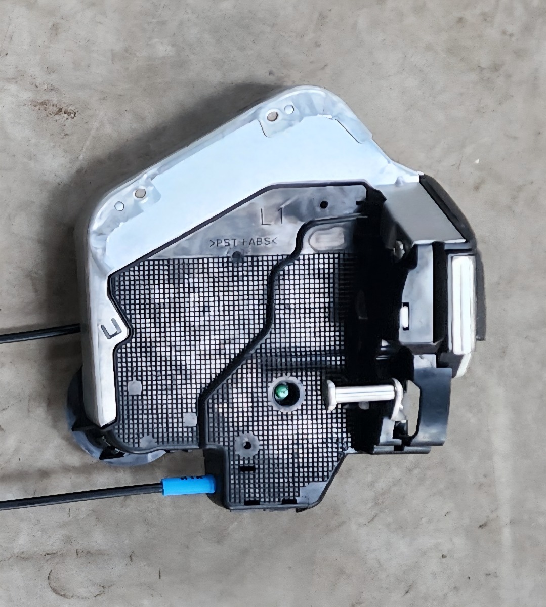 HILUX GD LEFT REAR DOOR LOCK