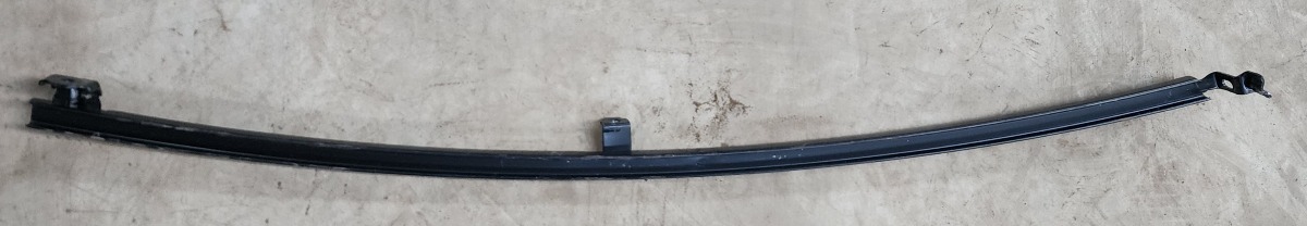 HILUX GD LEFT REAR DOOR WINDOW GUIDE