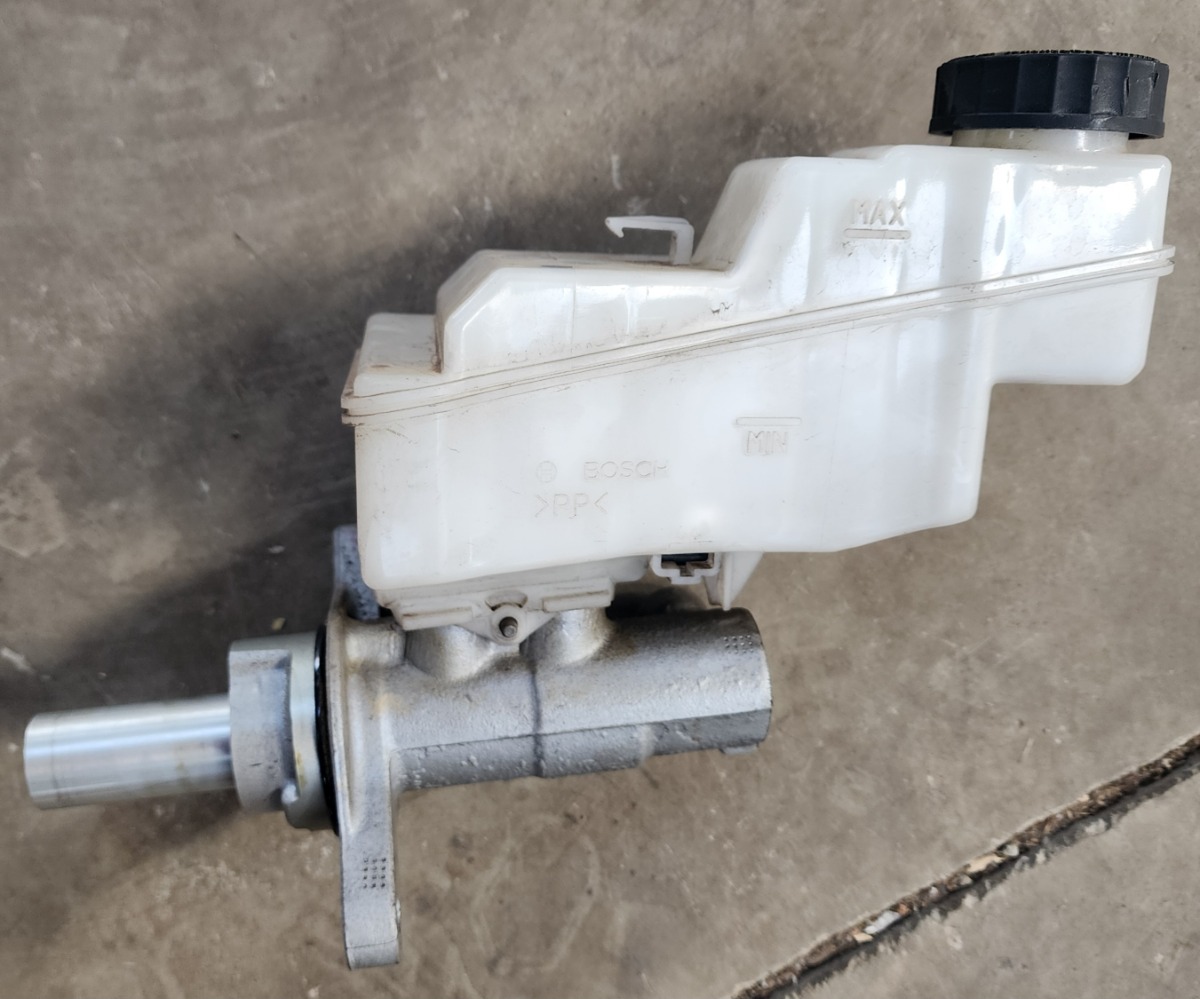 C-HR BRAKE MASTER CYLINDER