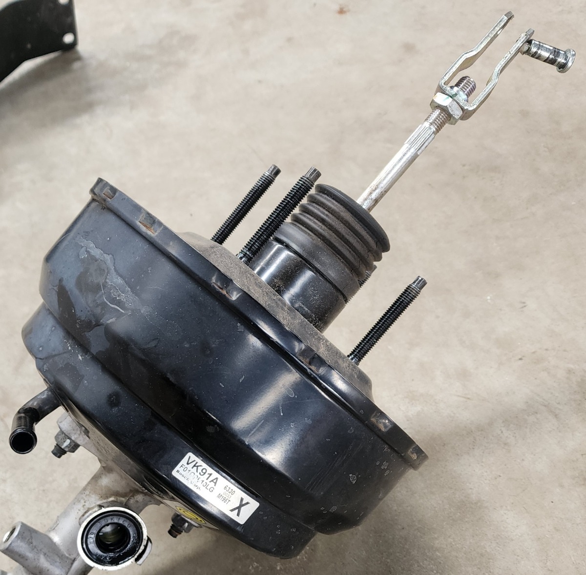 NP300 Brake Booster