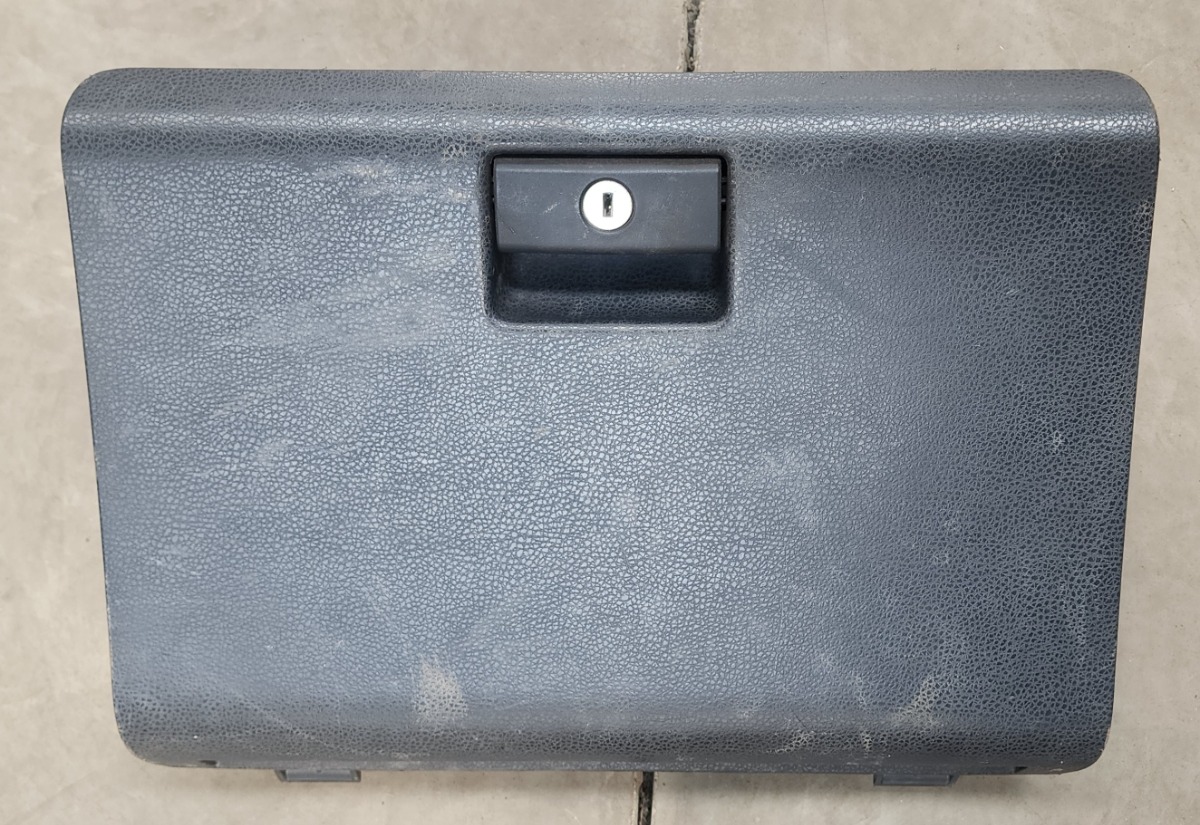 KB/D-MAX Glove Box Compartment
