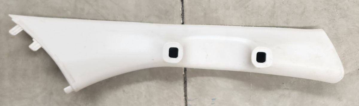 KB/D-MAX Right A-Pillar Trim