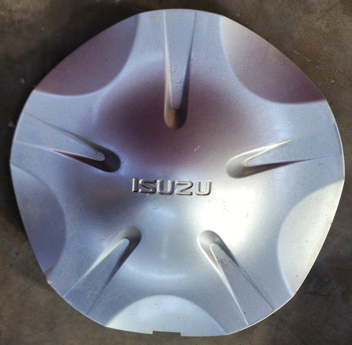 D-MAX/KB CENTRE CAP