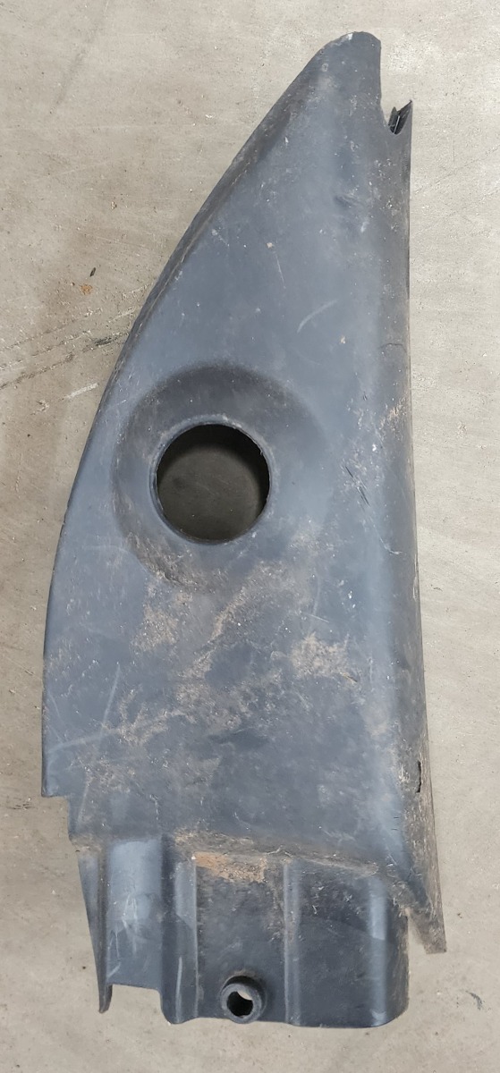 Polo Vivo Right Front Inner Corner Mirror Bezel