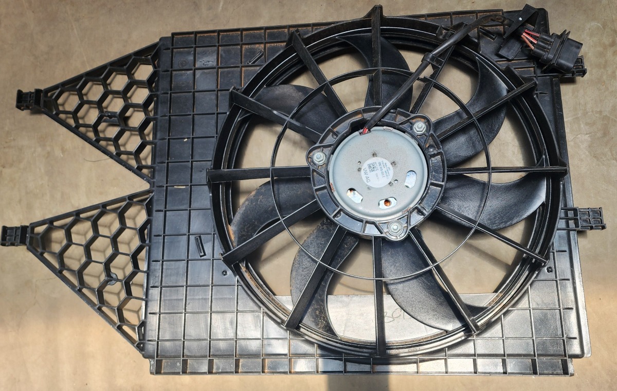 POLO VIVO MK2 RADIATOR FAN 3-PIN 1.4I