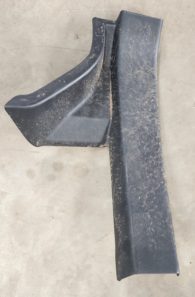STARLET LEFT REAR DOOR SCUFF