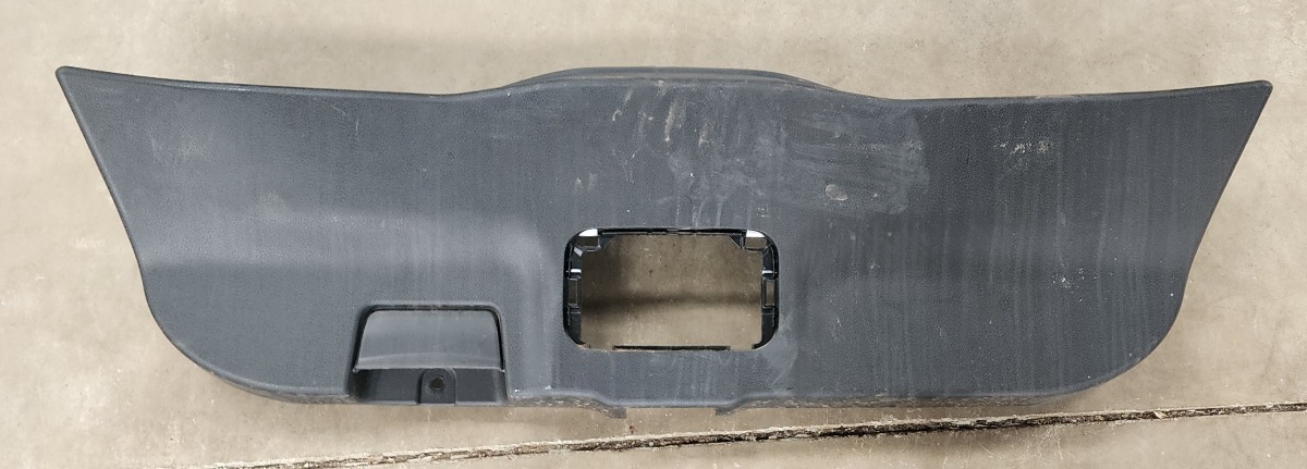 STARLET TAILGATE TRIM