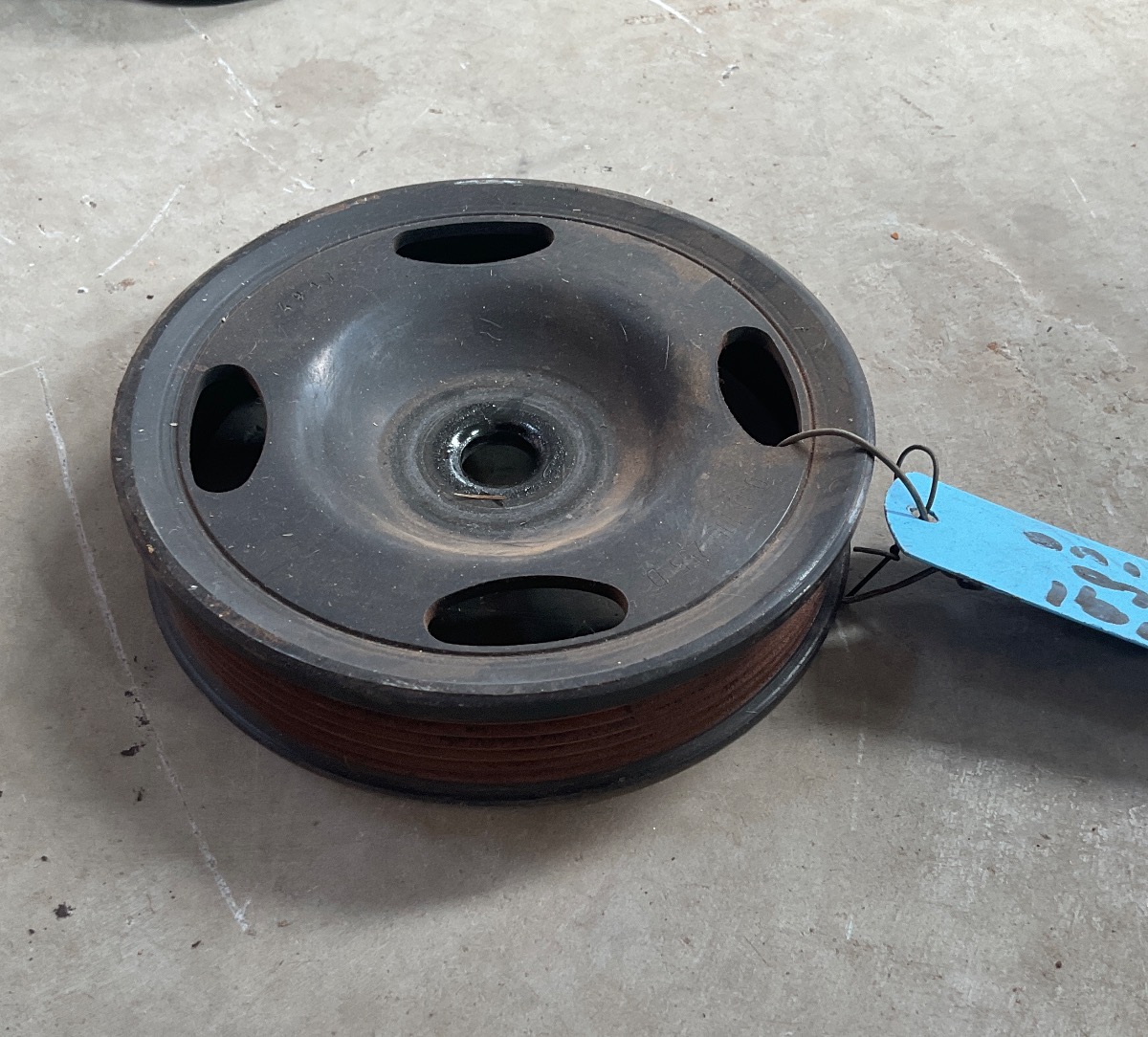 POLO VIVO 1.4 COMFORTLINE CRANK PULLEY