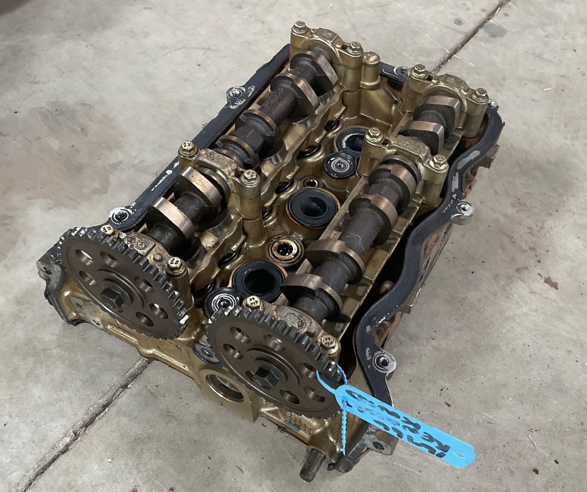 KWID 1.0 CYLINDER HEAD