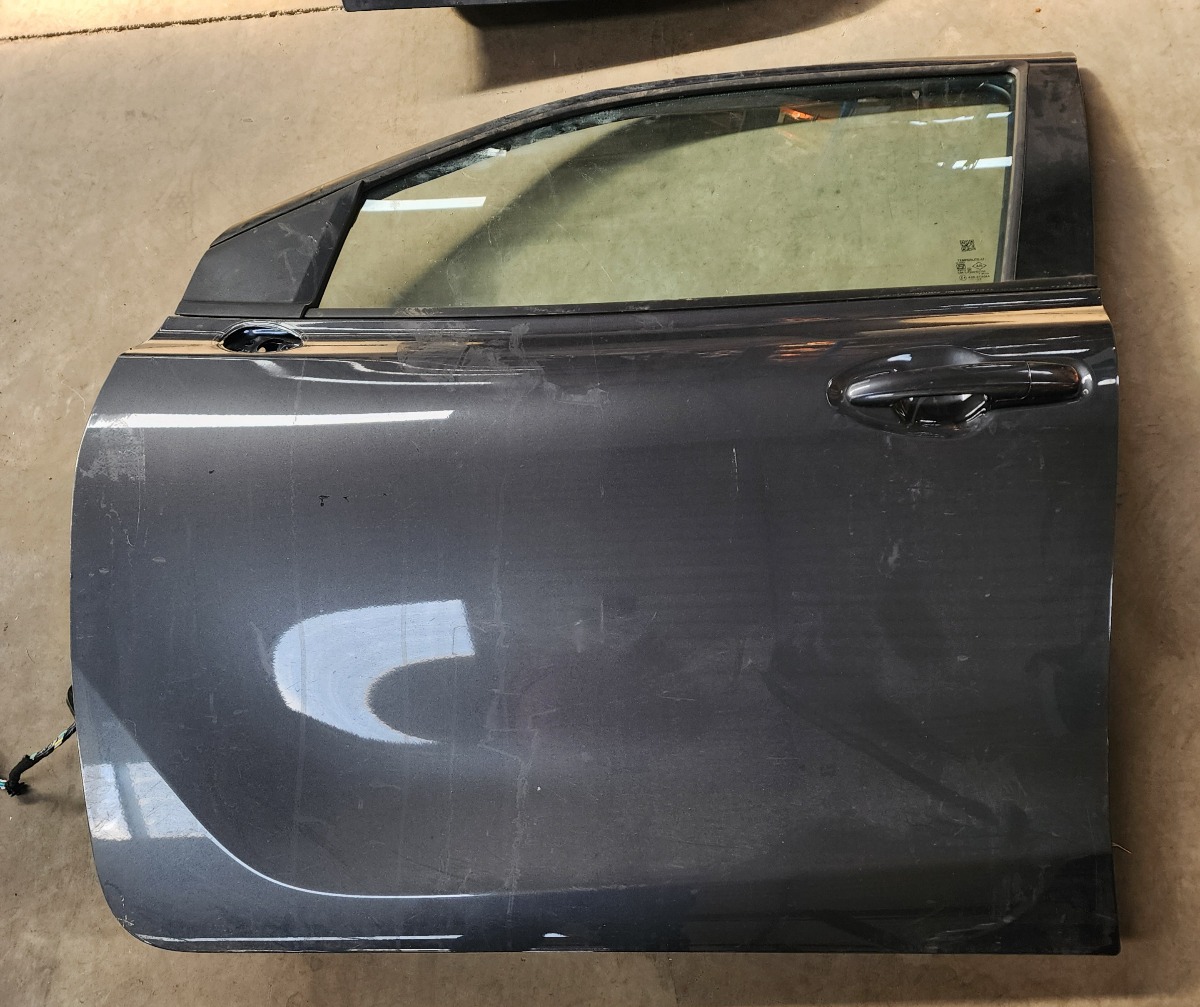 STARLET LEFT FRONT DOOR (SHELL) 67002WC012