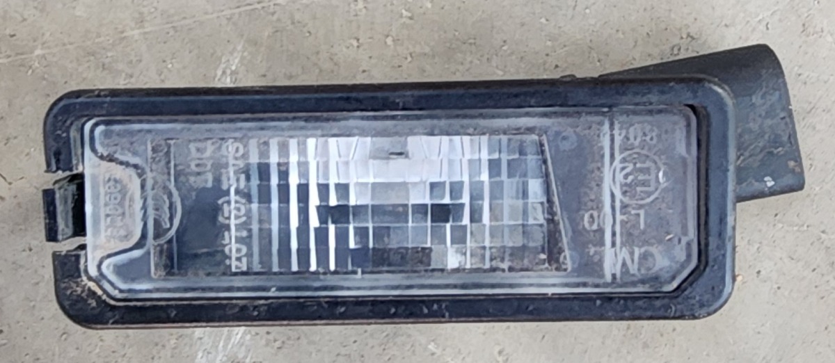 POLO VIVO MK2 NO PLATE LIGHT