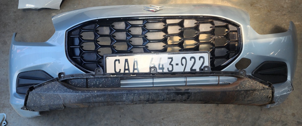 SWIFT FRONT BUMPER WITH GRILLS&SPOILER DAMAGED