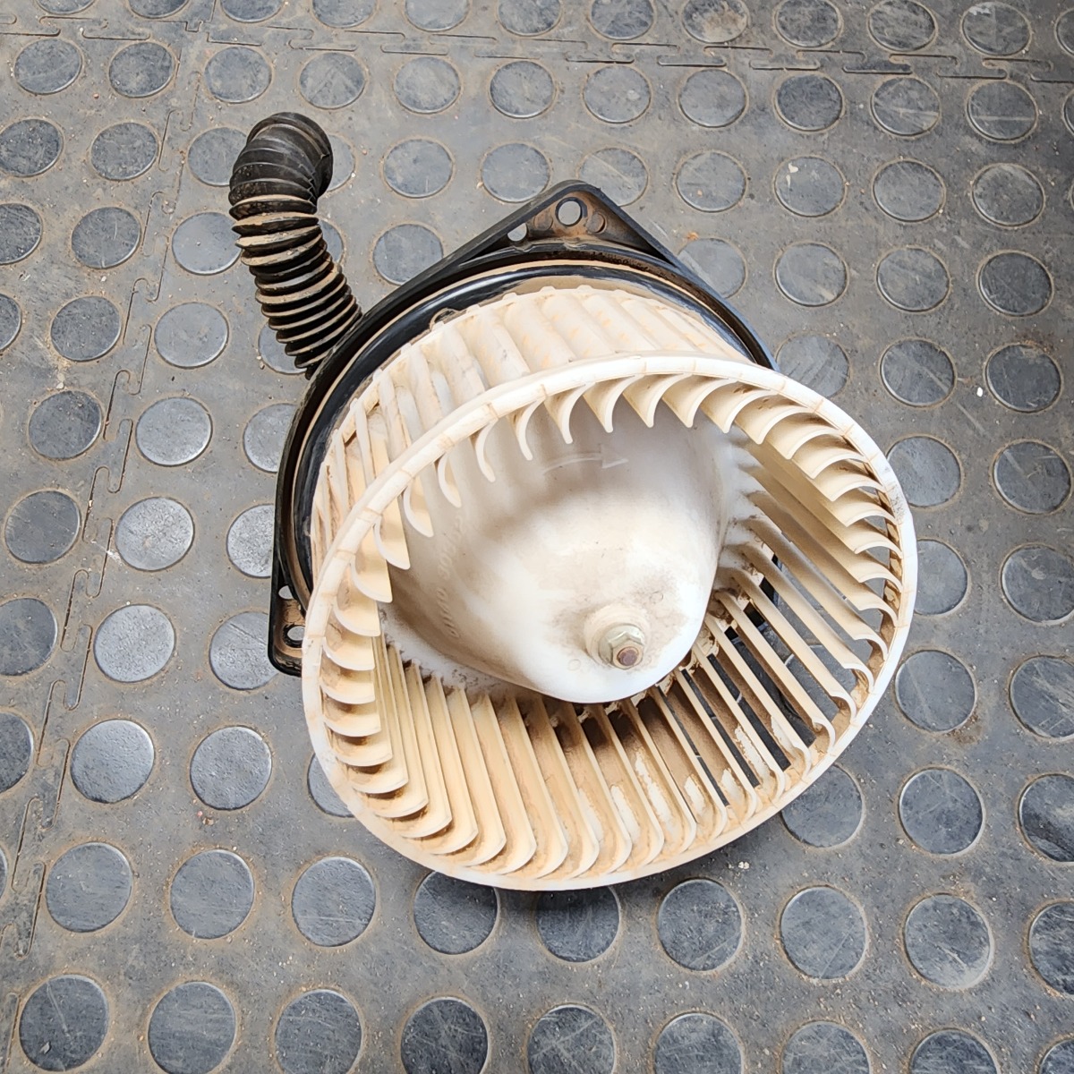 NP300 HEATER BOX FAN