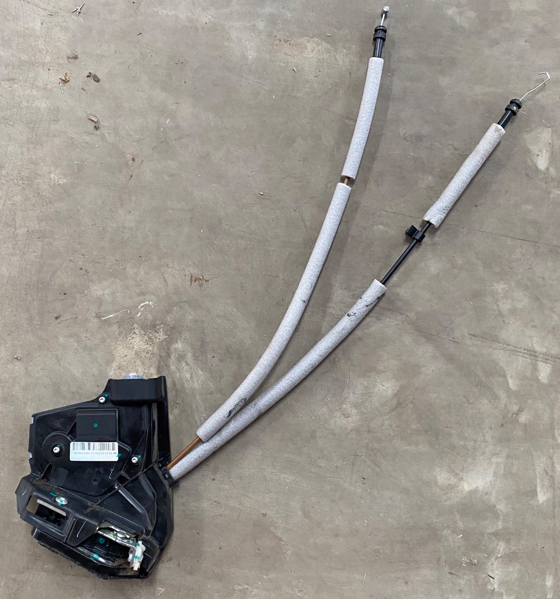 C3 LEFT FRONT DOOR LOCK