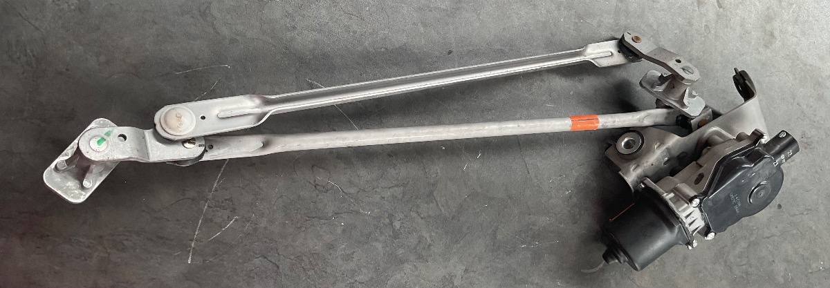 C3 FRONT WIPER MOTOR ASSEMBLY