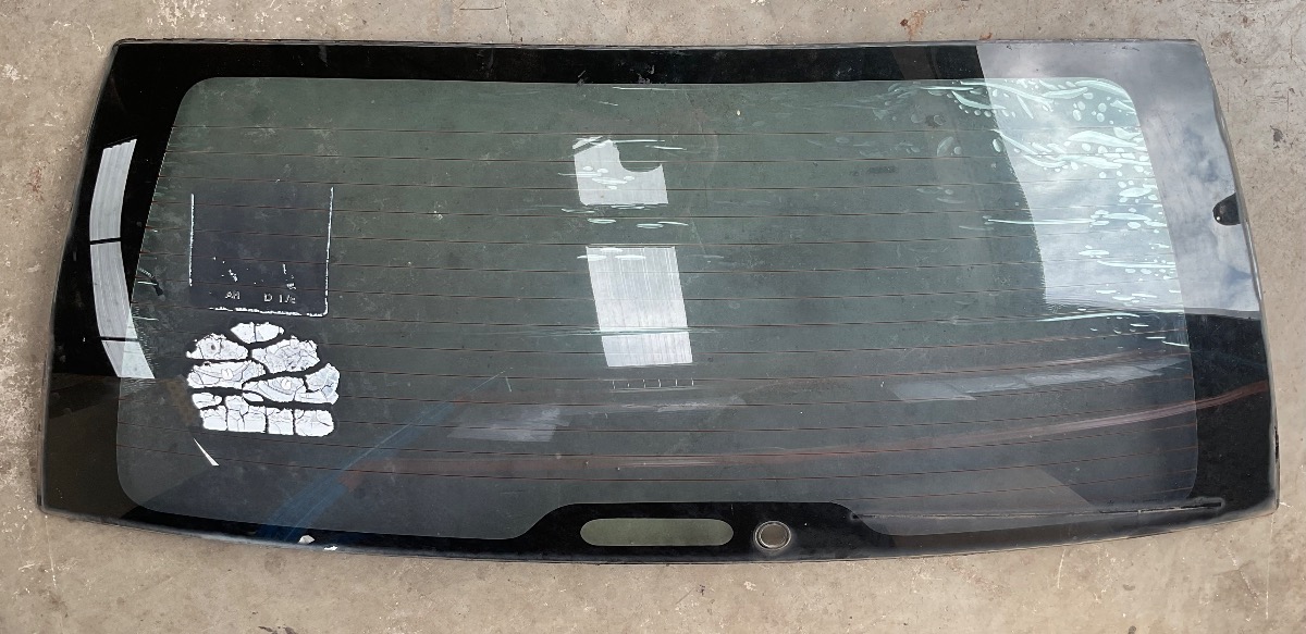 GRAND VOYAGER TAILGATE GLASS