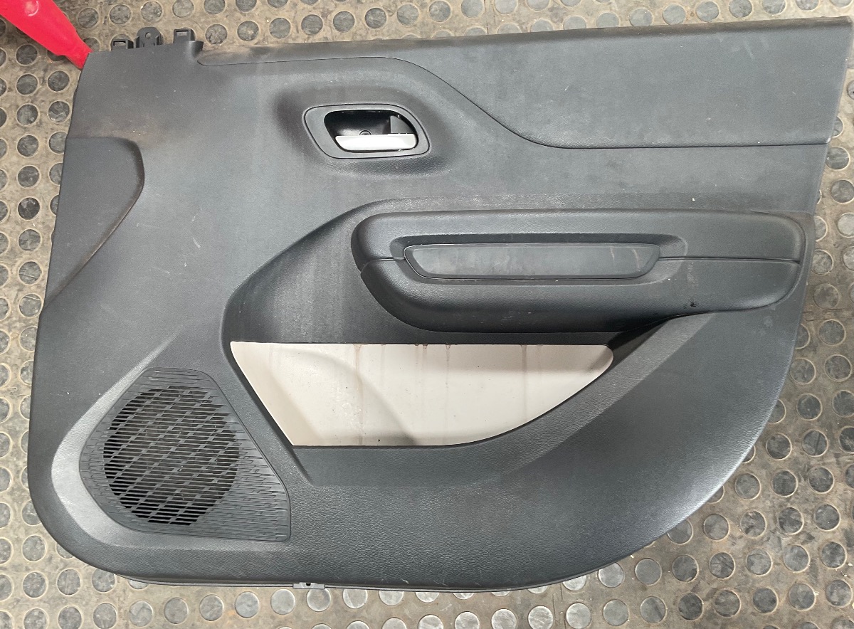 C3 RIGHT FRONT DOOR PANEL
