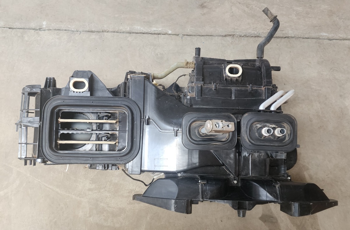 W447 HEATER BOX