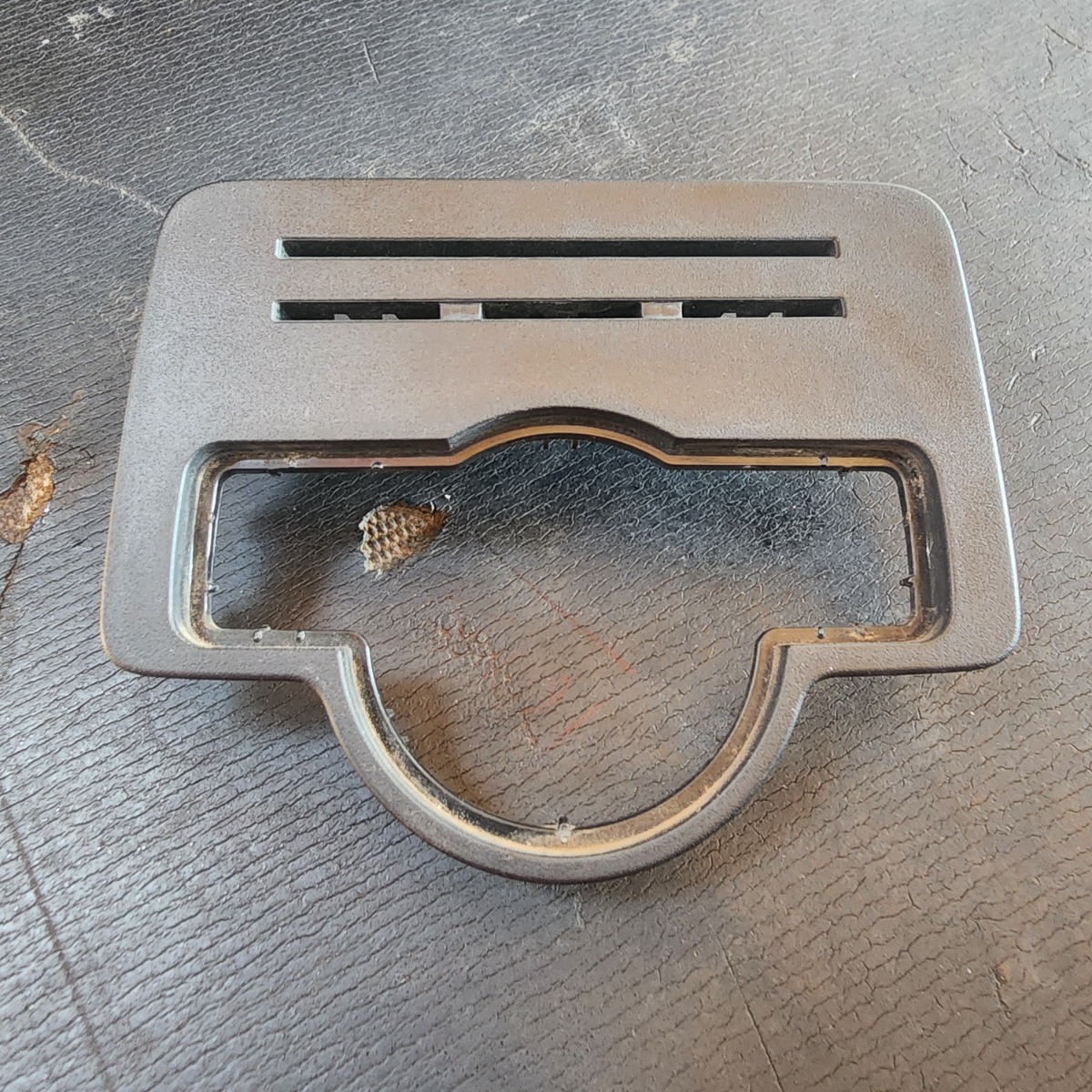 W447 HEADLIGHT SWITCH TRIM