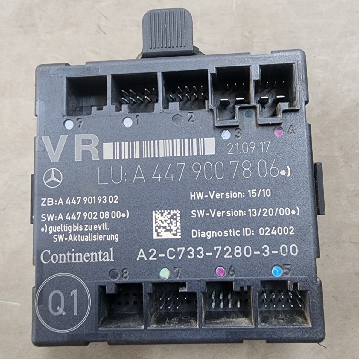 W447 RIGHT FRONT DOOR CONTROL MODULE