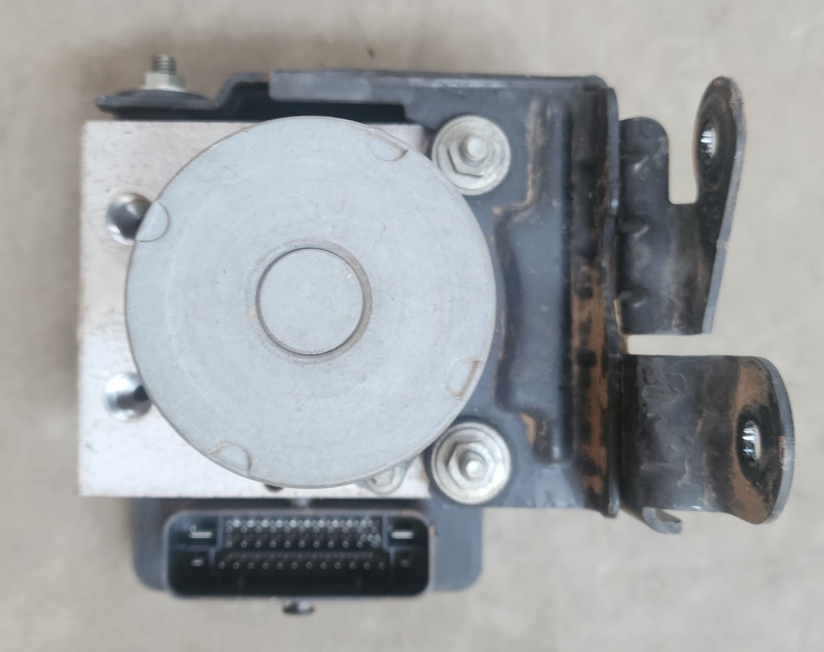 W447 ABS PUMP