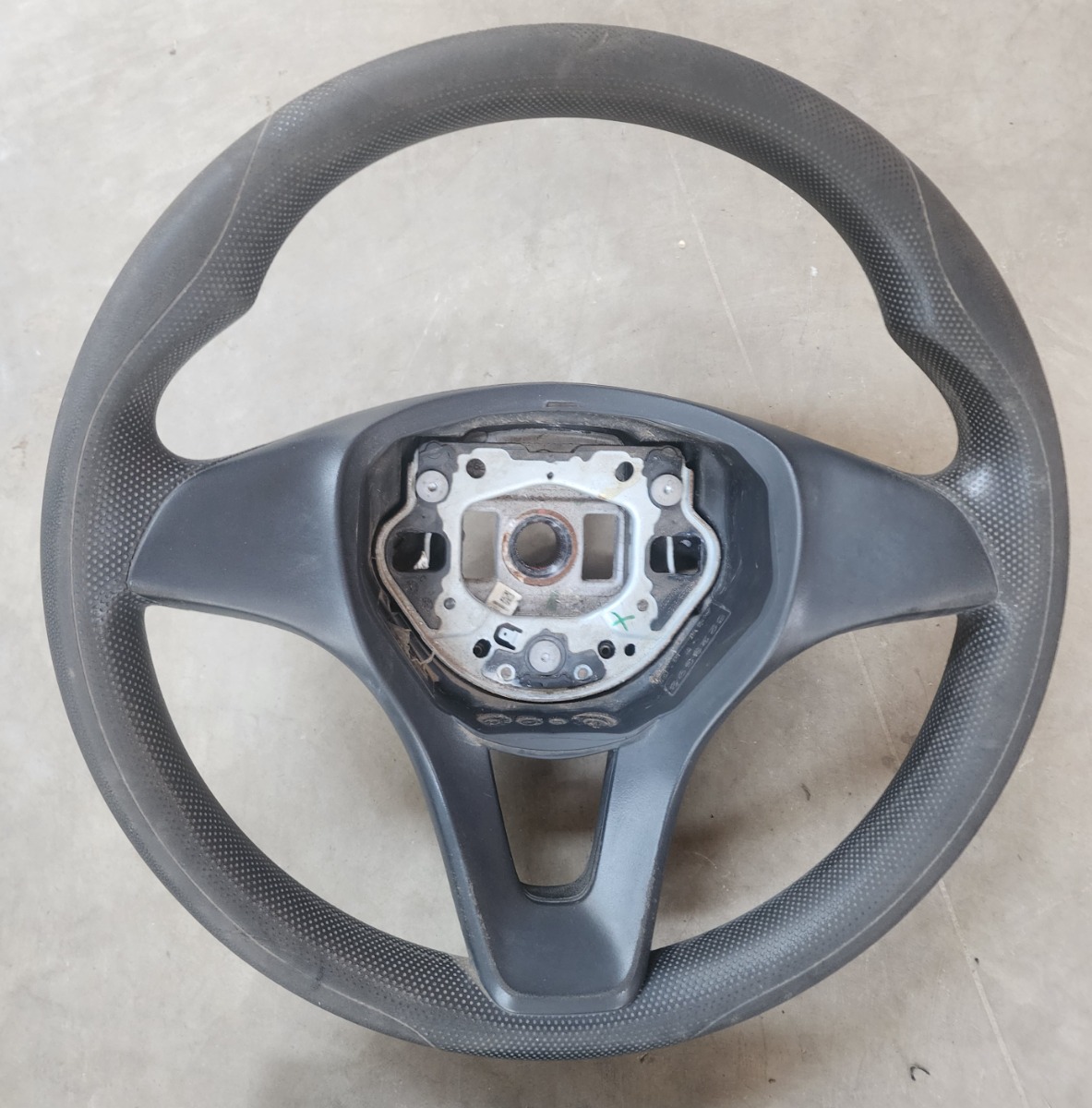 W447 STEERING WHEEL