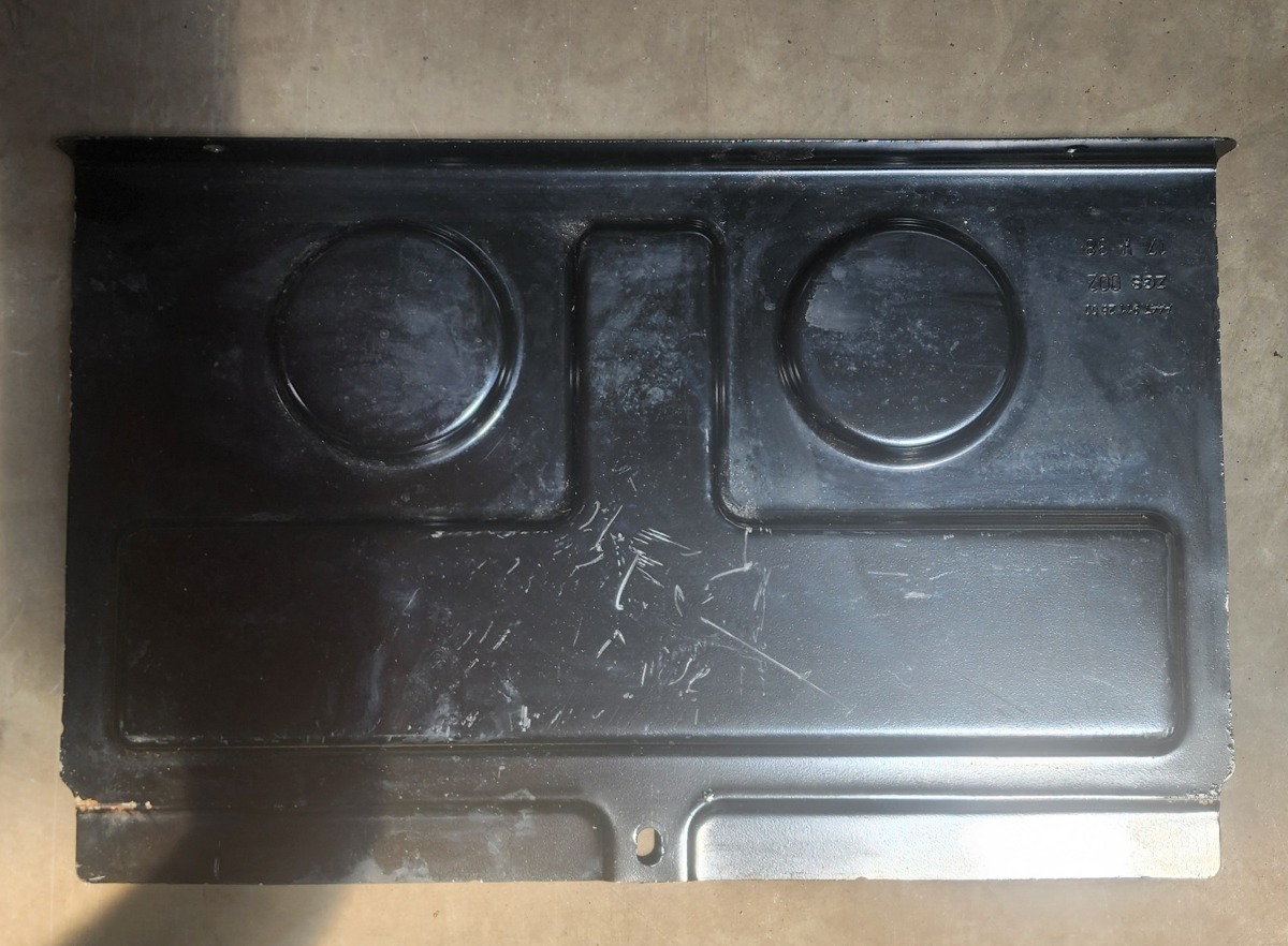 W447 CENTRAL TOP SEAT BASE