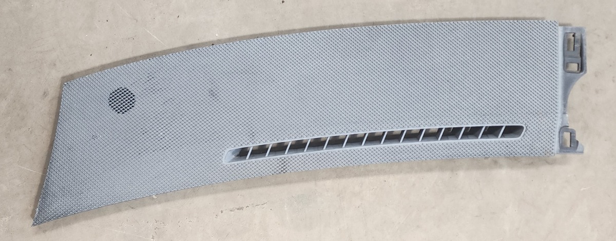 W447 LEFT UPPER DASH TRIM