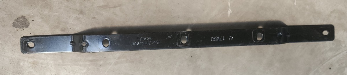 W447 SEAT BRACKET MOUNT