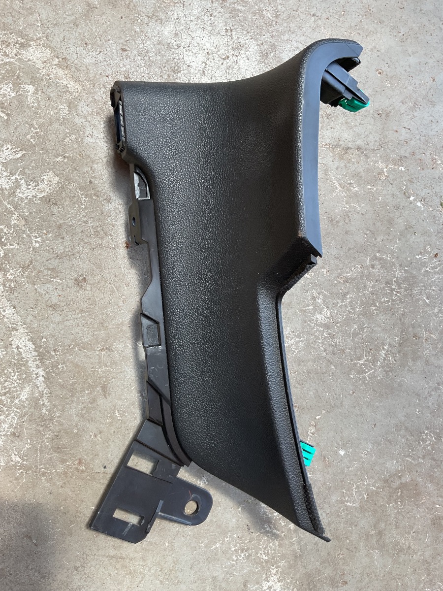 KELEOS 2 RIGHT DASH PANEL TRIM