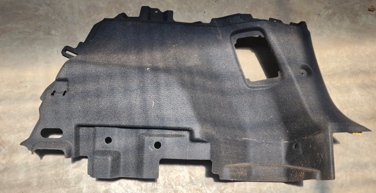 KOLEOS 2 RIGHT REAR BOOT TRIM