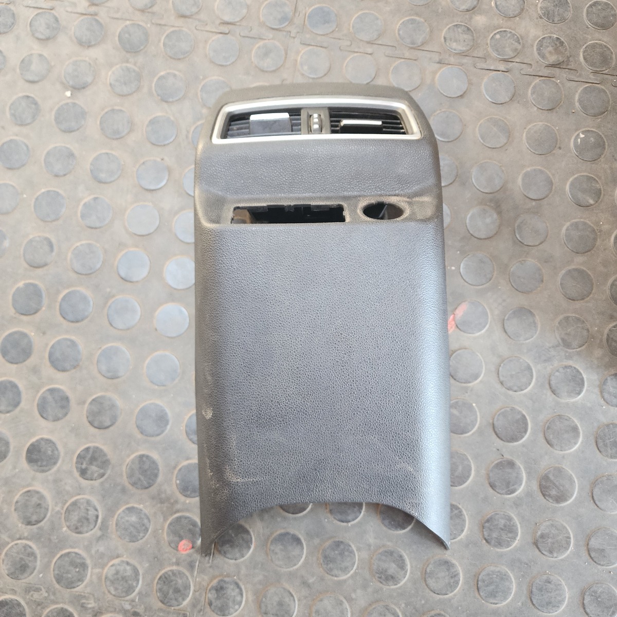 KOLEOS 2 CENTRE CONSOLE REAR COVER WITH VENT