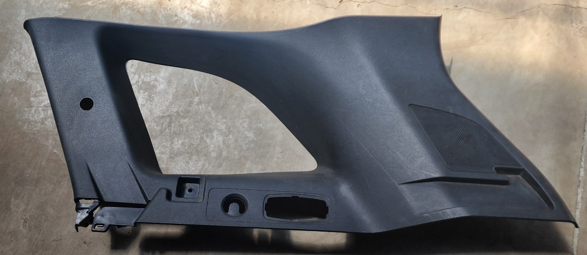 KOLEOS 2 RIGHT REAR C/D-PILLAR TRIM