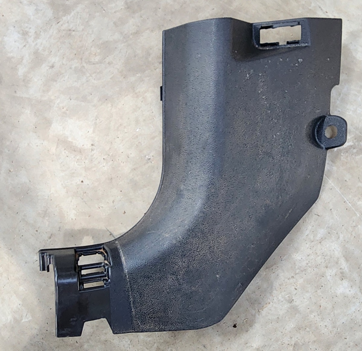KOLEOS 2 LEFT LOWER A-PILLAR TRIM
