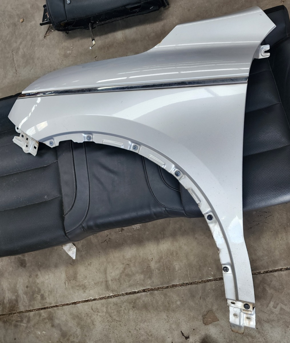 KOLEOS 2 LEFT FRONT FENDER