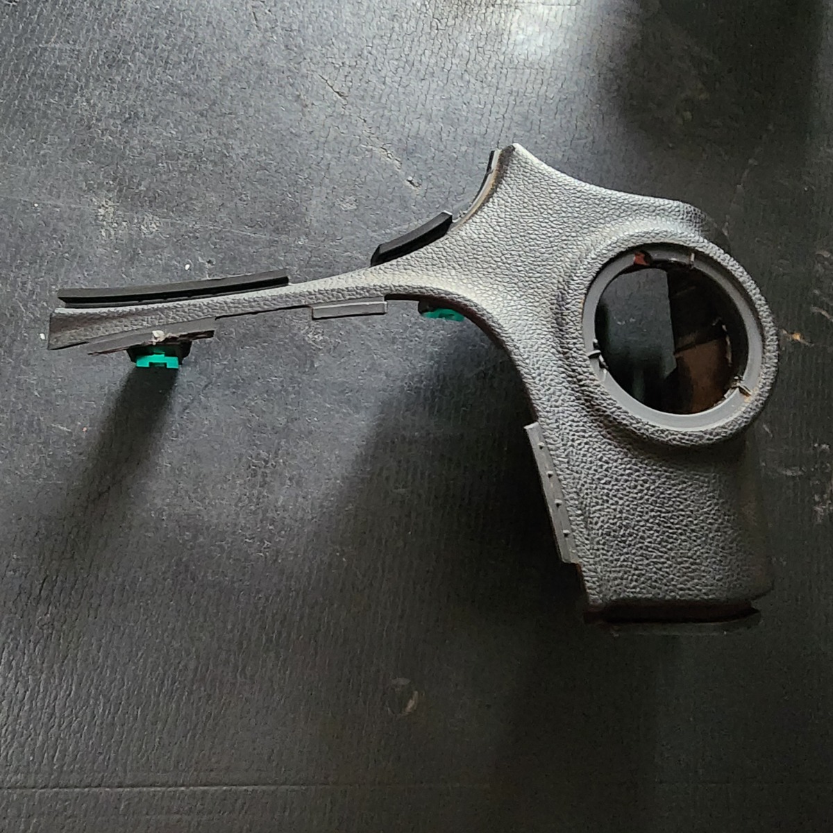 KOLEOS 2 START/STOP DASH TRIM