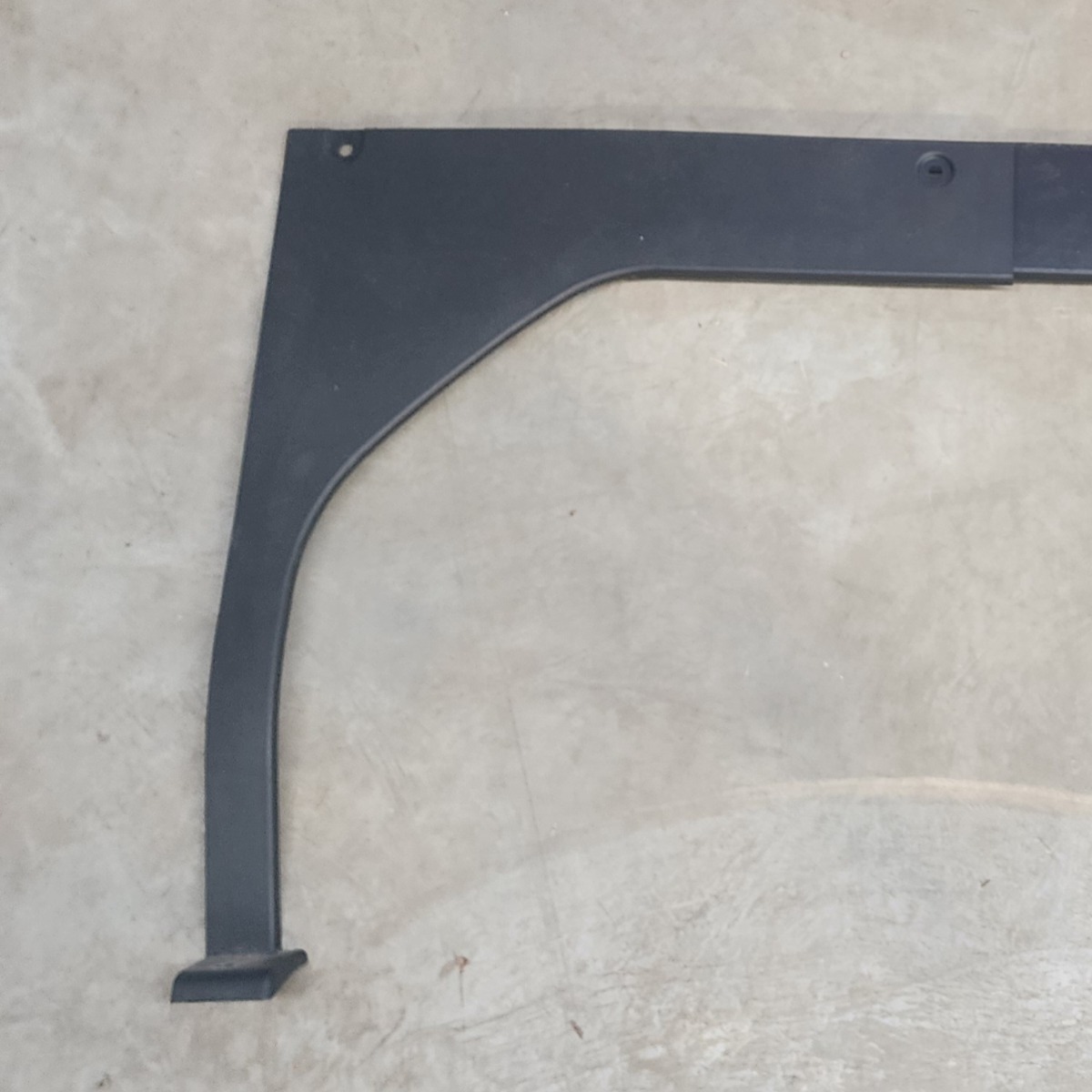 ACCENT RIGHT REAR SEAT TRIM