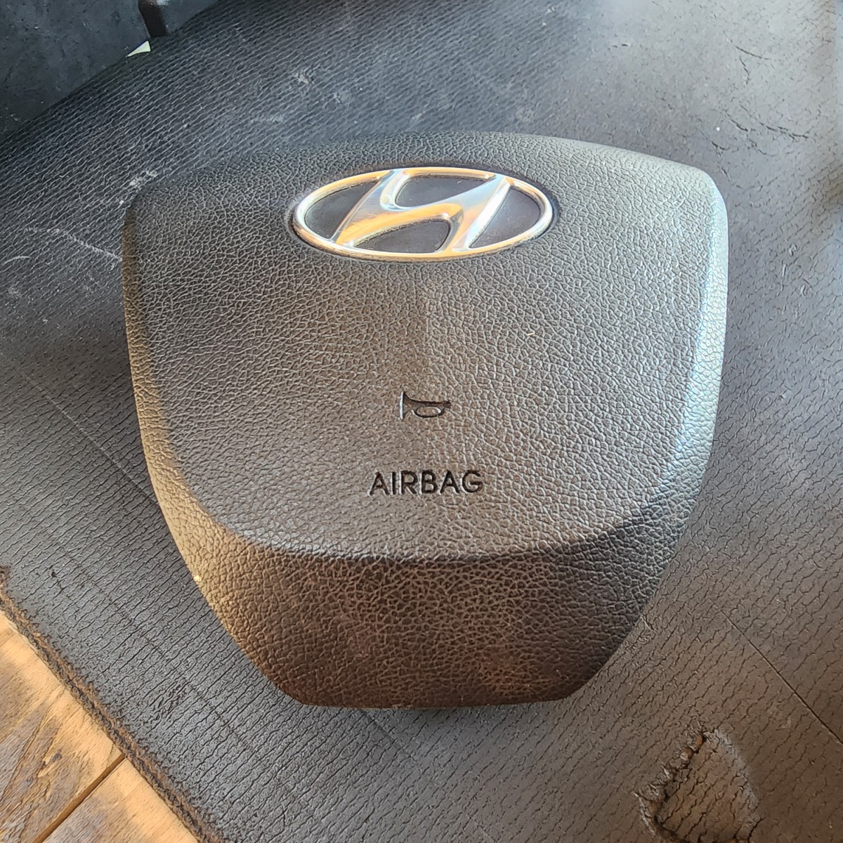 ACCENT STEERING AIRBAG