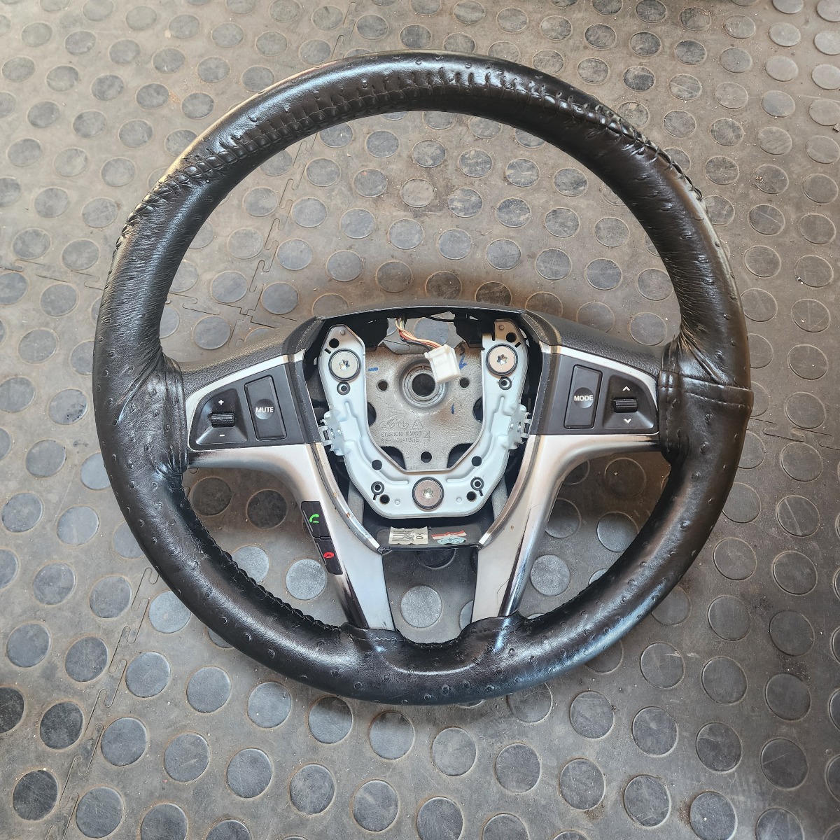 ACCENT STEERING WHEEL