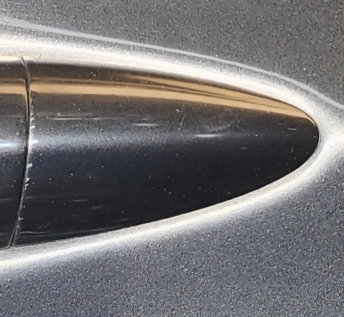 ACCENT LEFT FRONT DOOR HANDLE TRIM