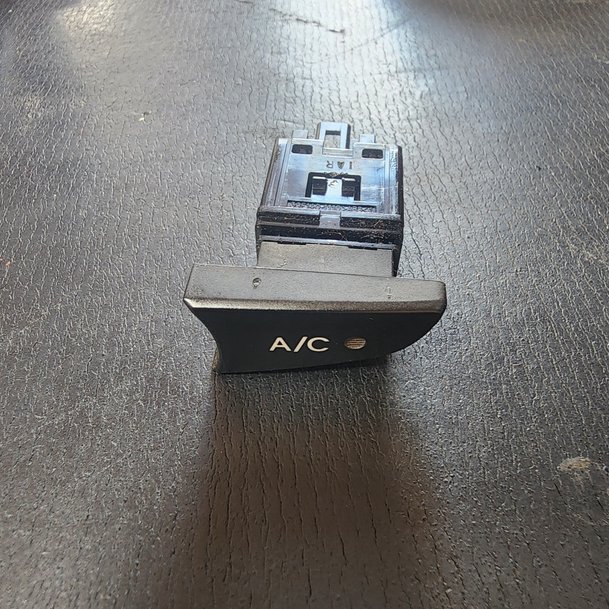 ACCENT A/C SWITCH