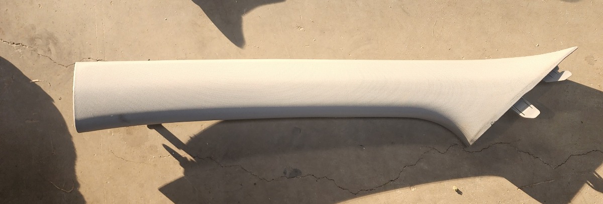ACCENT LEFT A-PILLAR TRIM