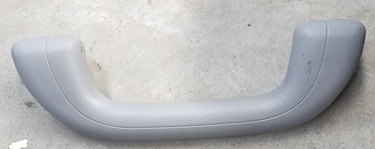 ACCENT RIGHT REAR GRAB HANDLE