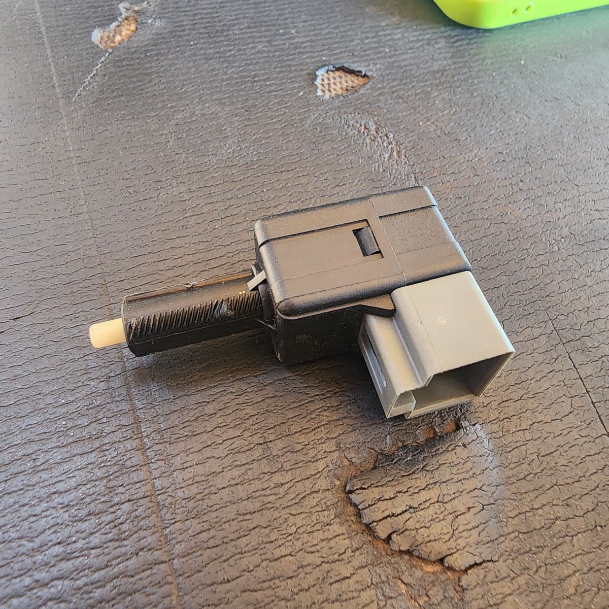 ACCENT BRAKE SWITCH