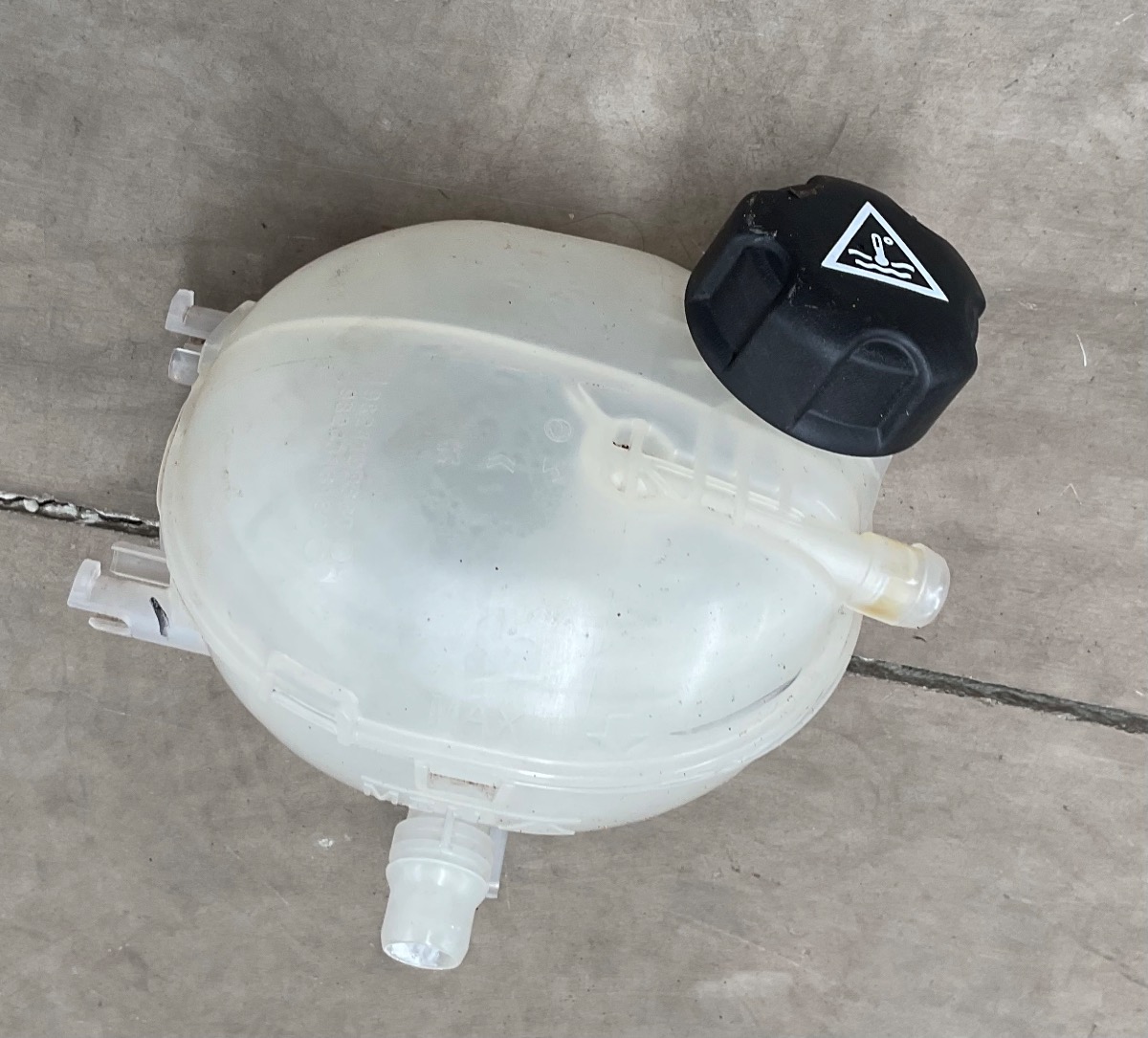 C3 RADIATOR WATER BOTTLE