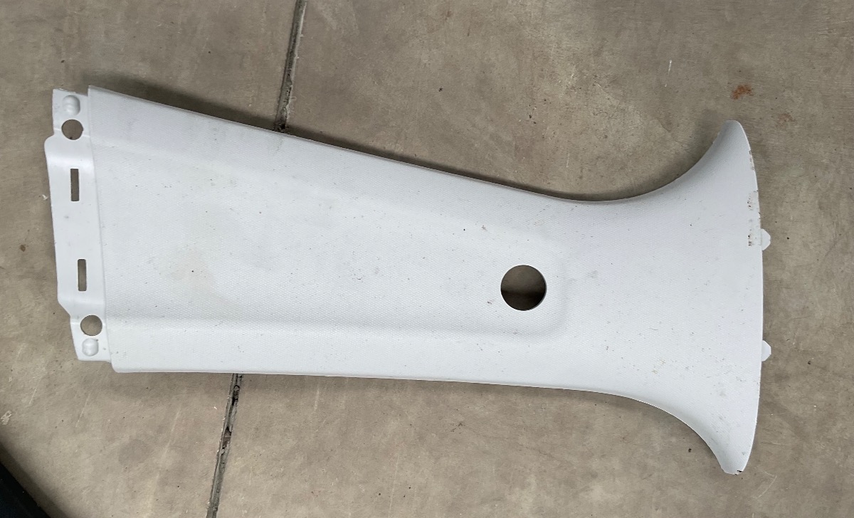 C3 RIGHT B PILLAR