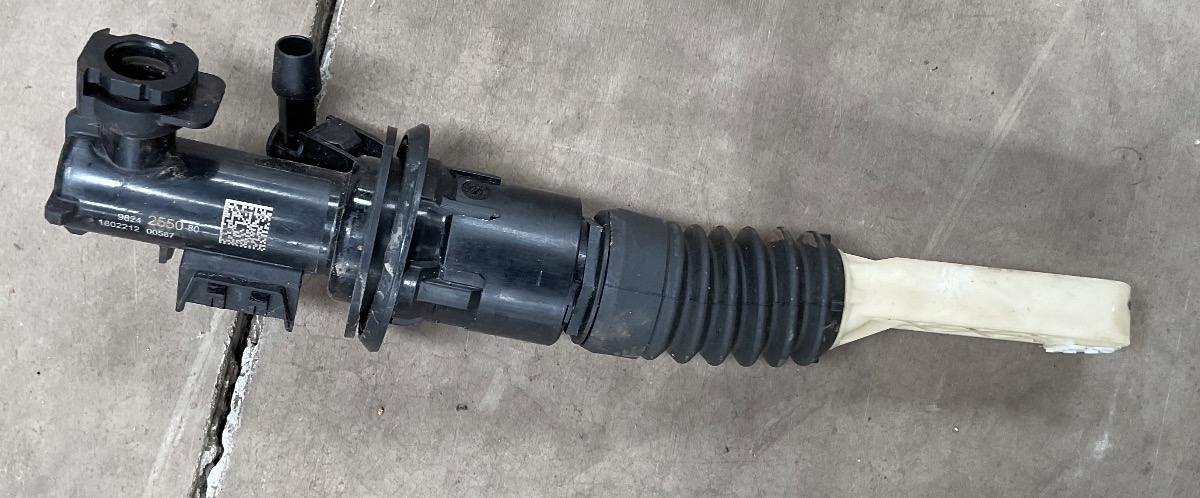 C3 SLAVE CYLINDER