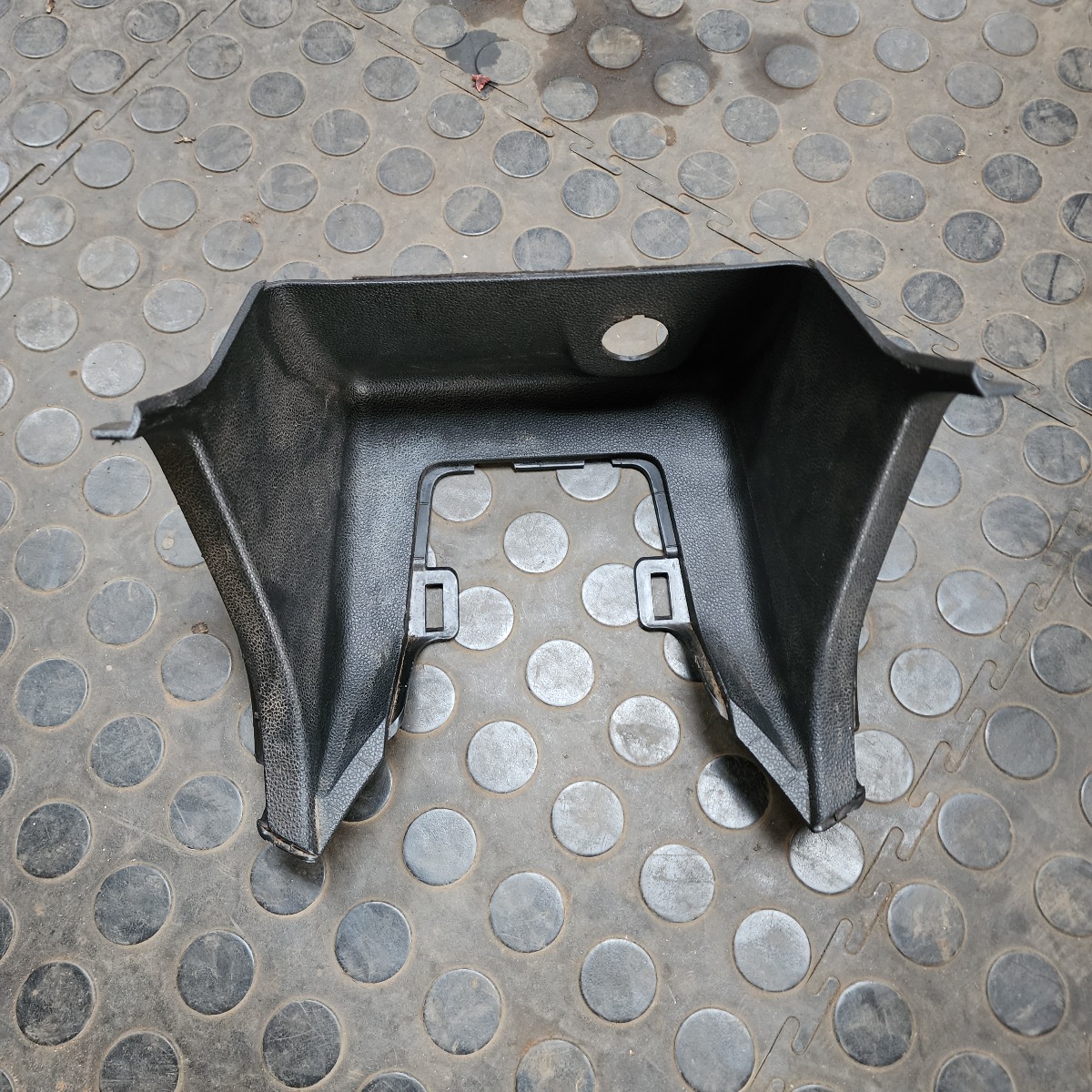 KOLEOS 2 CENTRE CONSOLE TRIM